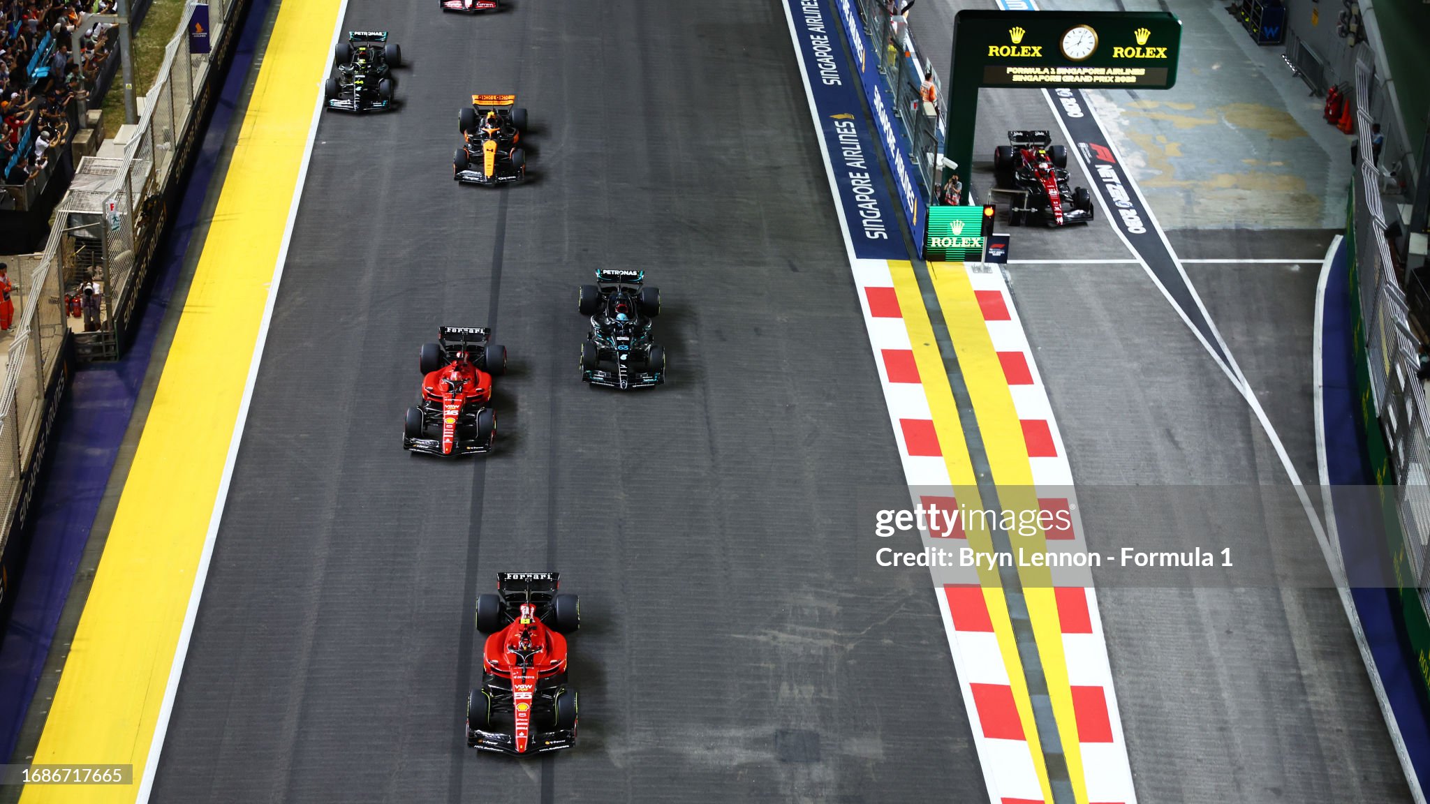 Formula 1 | Singapore Grand Prix Thrills as Red Bull Struggle