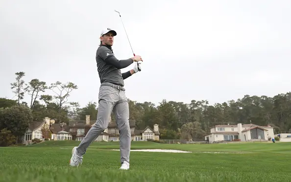 Gareth Bale playing Golf